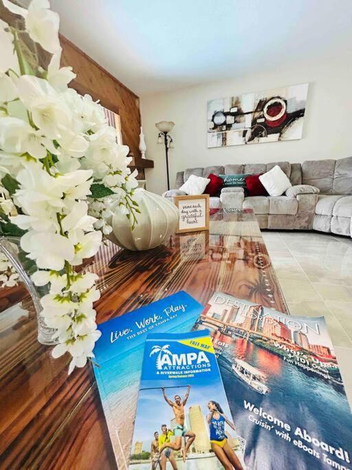 タンパ Vintage Family Scape + Heated Pool&Discountヴィラ エクステリア 写真
